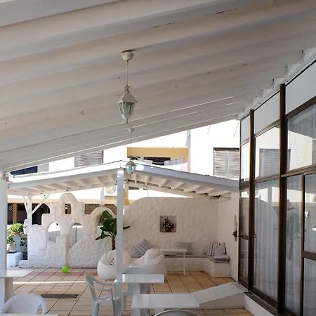 Amore Hotel Apartments מלון דירות