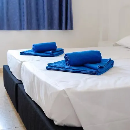 מלון דירות Amore Hotel Apartments פאראלימני