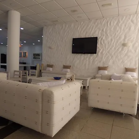 Amore Hotel Apartments מלון דירות 2*