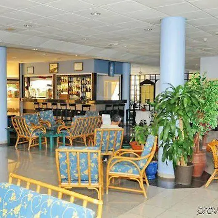 Amore Hotel Apartments מלון דירות 2*