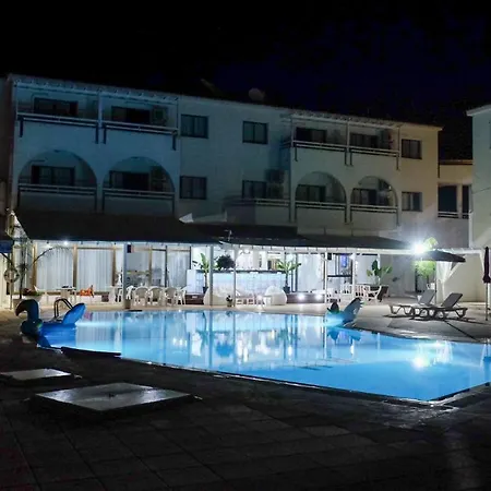 Amore Hotel Apartments Lejlighedshotel Paralimni