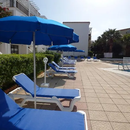 Amore Hotel Apartments Lejlighedshotel 2*