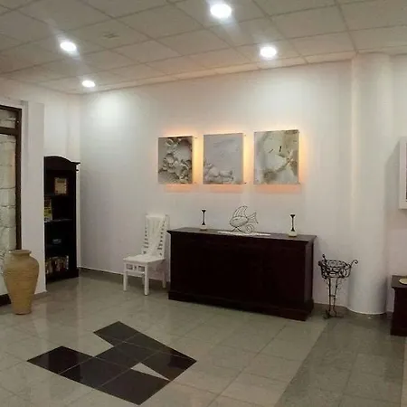 Amore Hotel Apartments Παραλίμνι