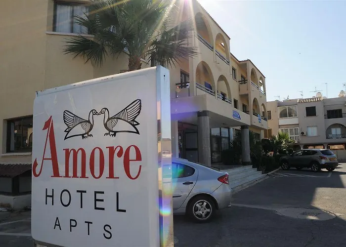 Amore Hotel Apartments 2*