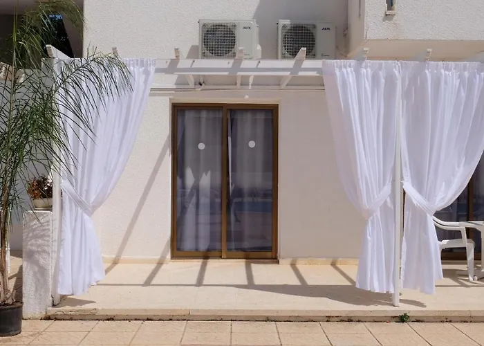 Amore Hotel Apartments