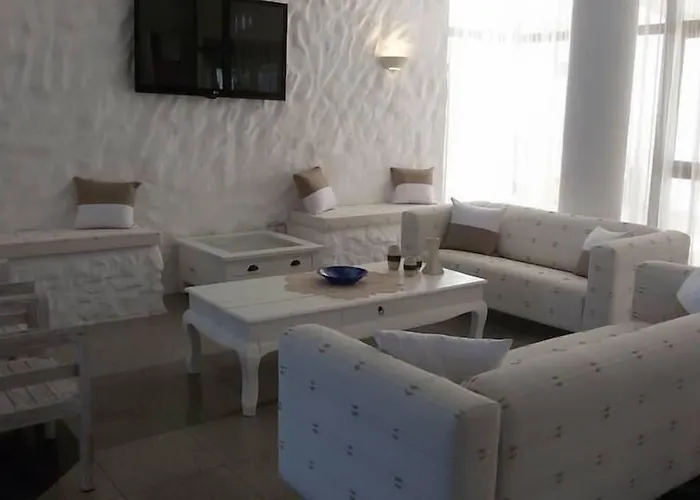 Amore Hotel Apartments Paralimni