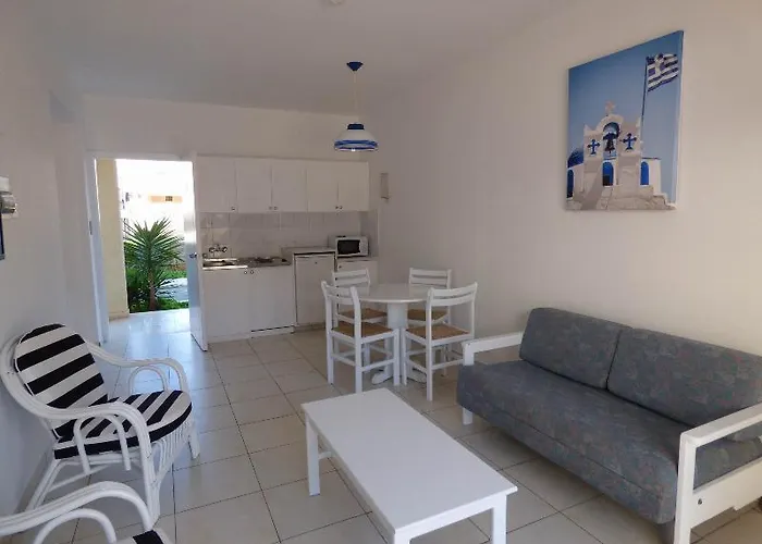 Amore Hotel Apartments Paralimni