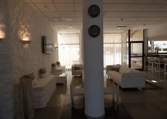 Amore Hotel Apartments Apartahotel 2*