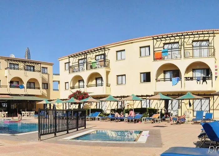 Amore Hotel Apartments Apartahotel 2*