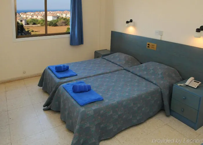 Amore Hotel Apartments 2* Παραλίμνι