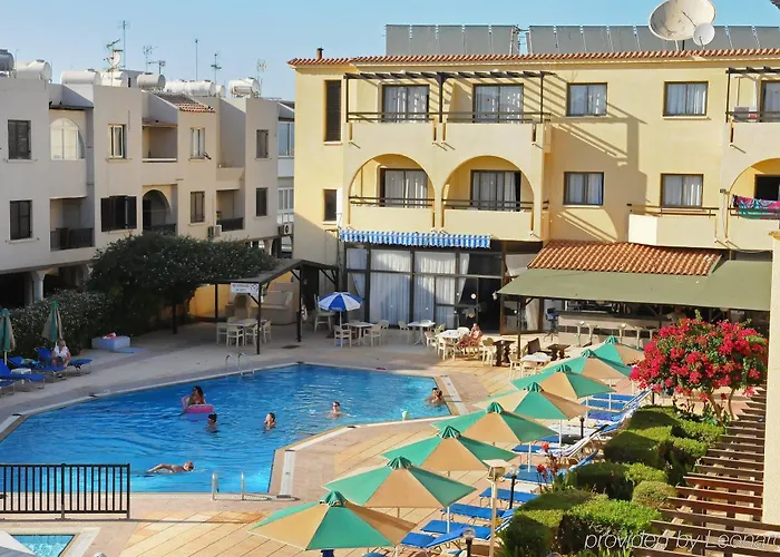 Amore Hotel Apartments Paralimni
