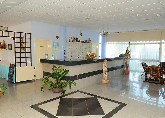 Amore Hotel Apartments Apartahotel 2*