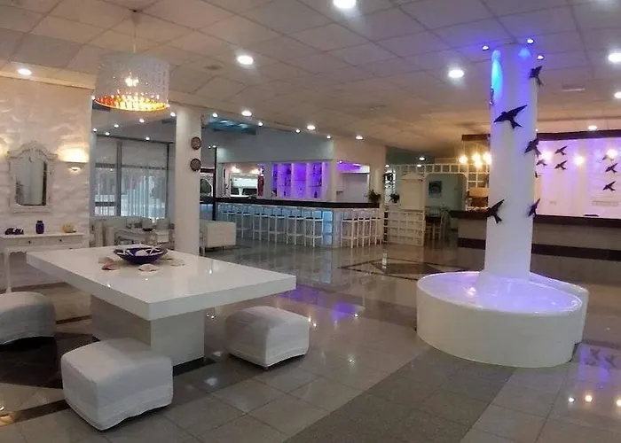 Aparthotel Amore Hotel Apartments 2*